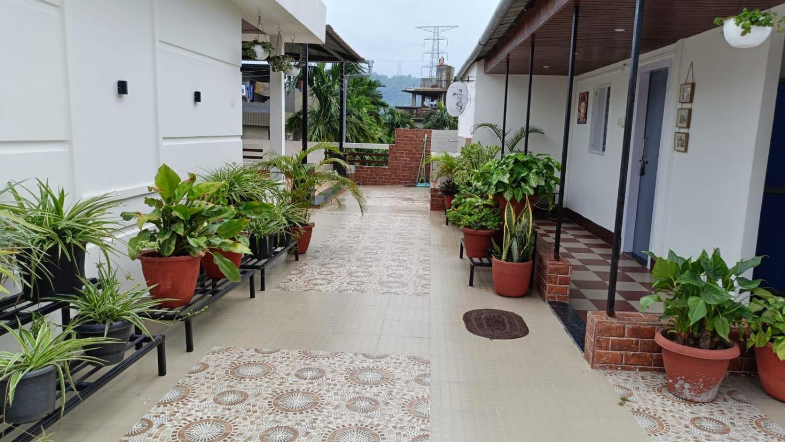 Areca Homestay Guwahati Exteriör bild