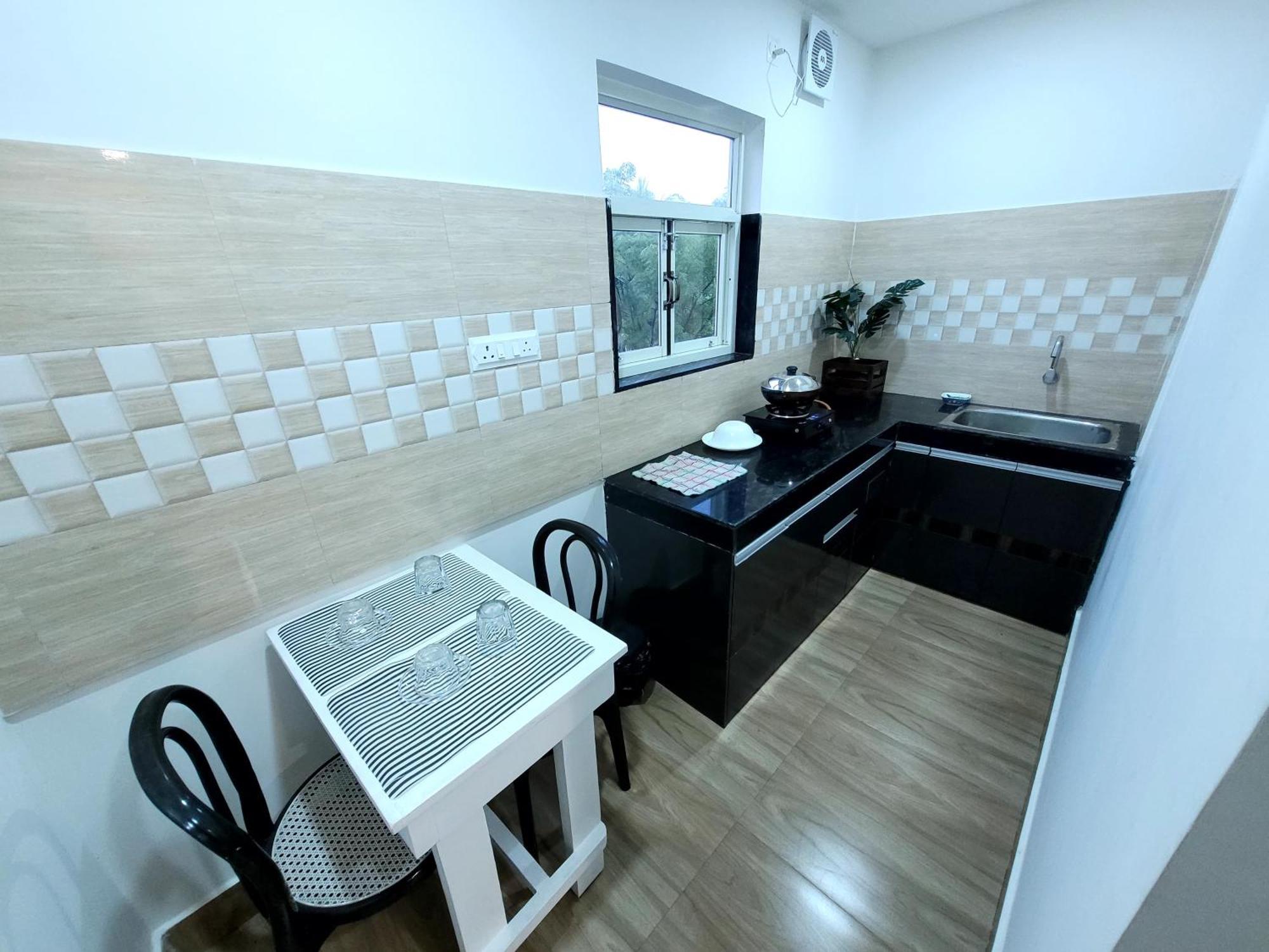 Areca Homestay Guwahati Exteriör bild