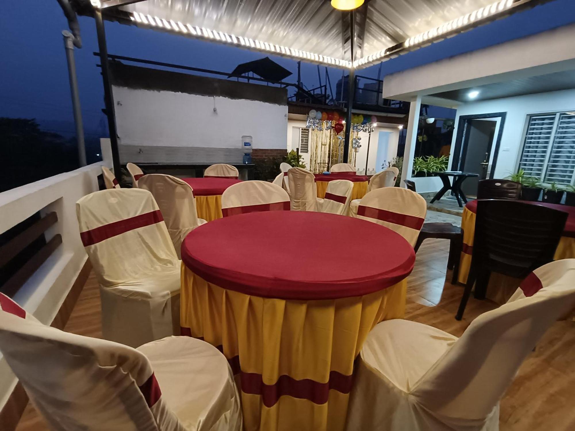 Areca Homestay Guwahati Exteriör bild